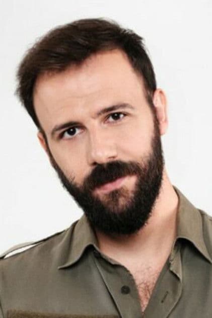 Νίκος Γκέλια