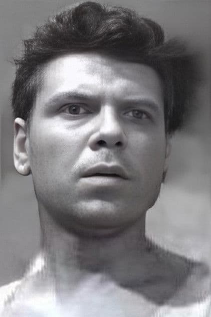 Александр Новиков