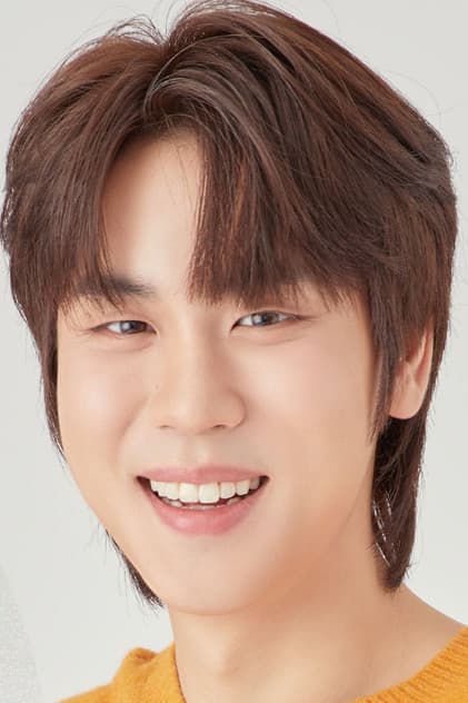 วรุศ ชวลิตรุจิวงษ์