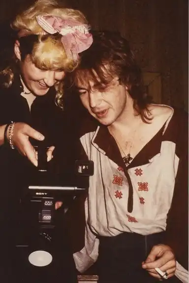 Aleksandr Bashlachev - In BG's communal apartment