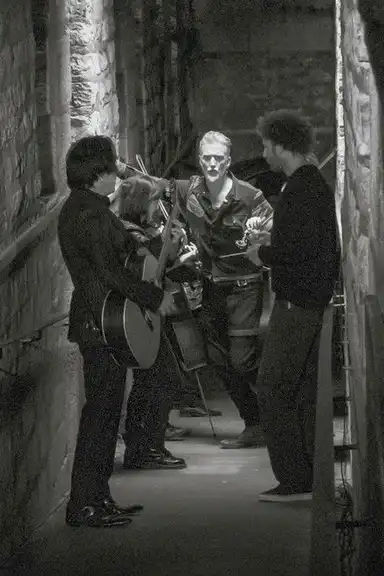 Queens of the Stone Age: Alive in Paris and Before